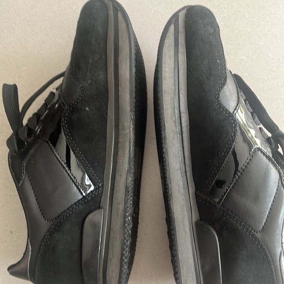 Hogan leather shoes made in Italy- virtually brand new - Picture 3 of 3